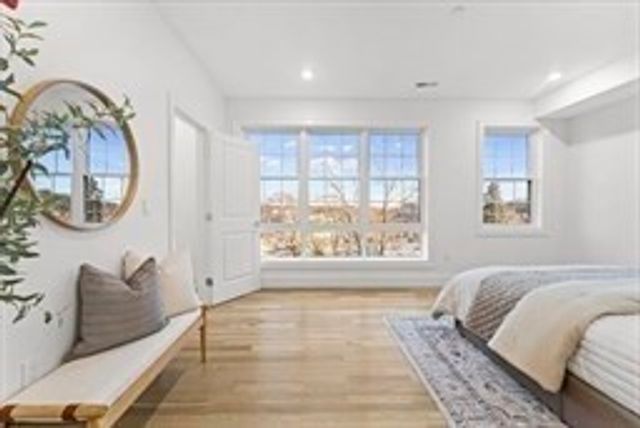 272 Lincoln St 102, Marlborough, MA 01752