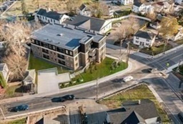 272 Lincoln St 102, Marlborough, MA 01752