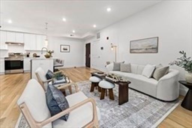 272 Lincoln St 102, Marlborough, MA 01752