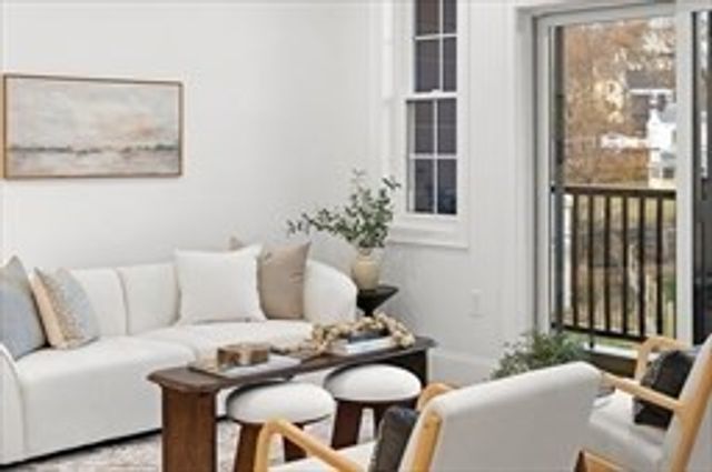 272 Lincoln St 102, Marlborough, MA 01752