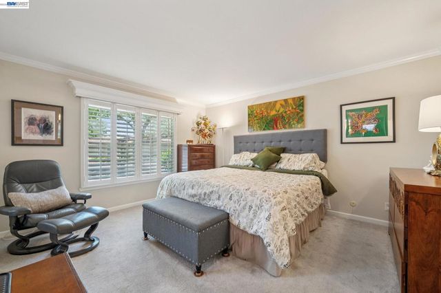 2029 Ptarmigan Dr 2, Walnut Creek, CA 94595