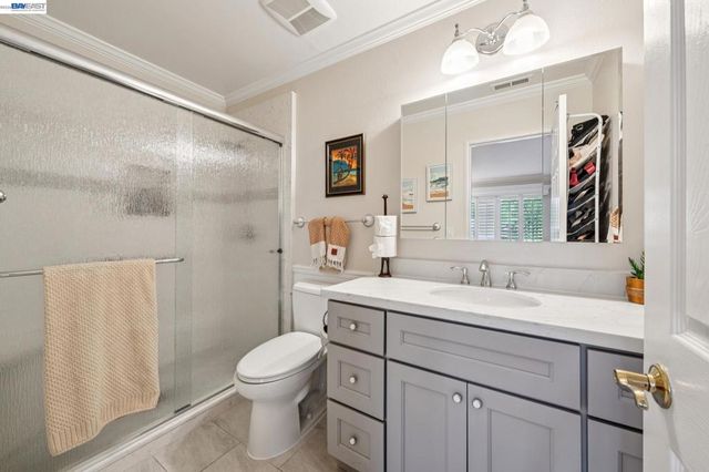 2029 Ptarmigan Dr 2, Walnut Creek, CA 94595