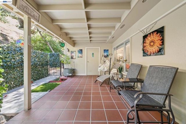 2029 Ptarmigan Dr 2, Walnut Creek, CA 94595