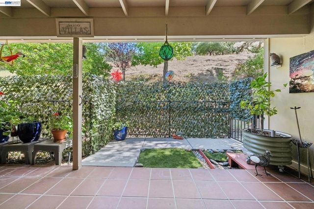 2029 Ptarmigan Dr 2, Walnut Creek, CA 94595