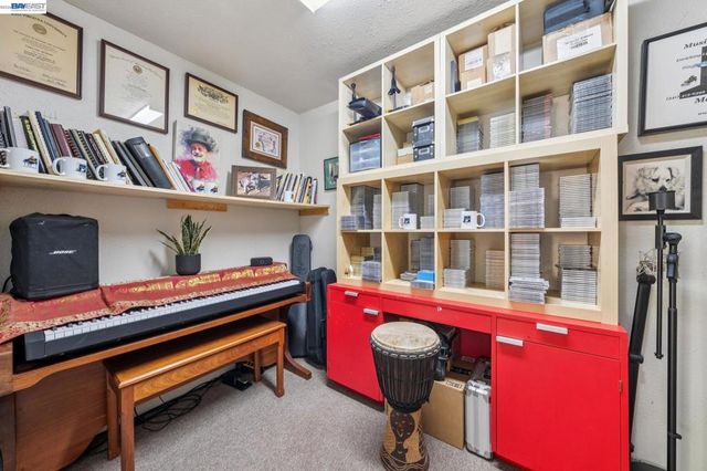 2029 Ptarmigan Dr 2, Walnut Creek, CA 94595