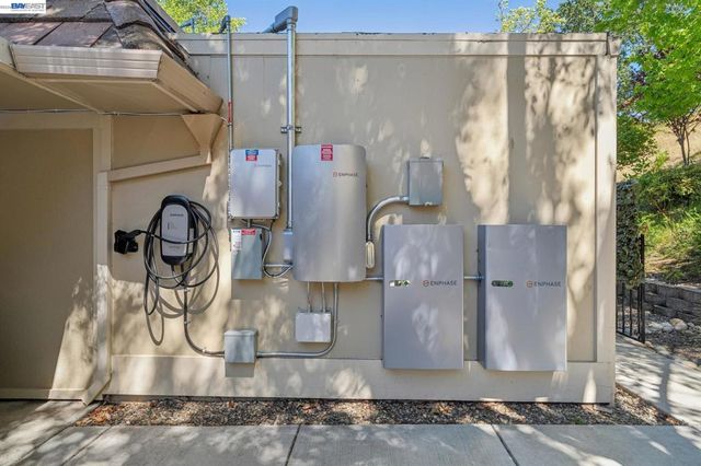 2029 Ptarmigan Dr 2, Walnut Creek, CA 94595