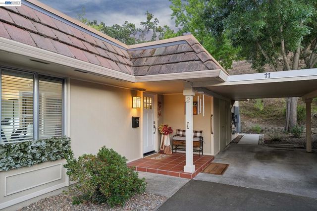 2029 Ptarmigan Dr 2, Walnut Creek, CA 94595