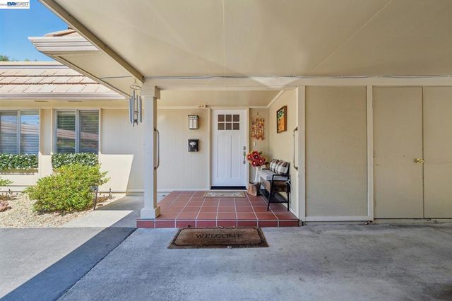 2029 Ptarmigan Dr 2, Walnut Creek, CA 94595