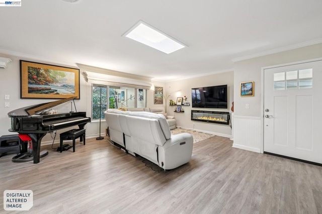 2029 Ptarmigan Dr 2, Walnut Creek, CA 94595