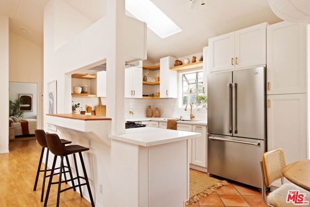 2134 Oak Street D, Santa Monica, CA 90405