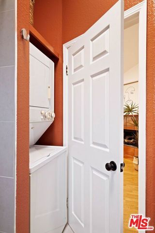 2134 Oak Street D, Santa Monica, CA 90405