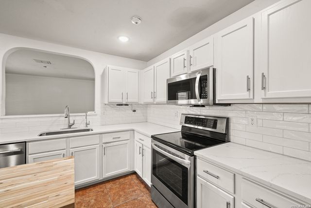 9626 Mustang Farm, San Antonio, TX 78254