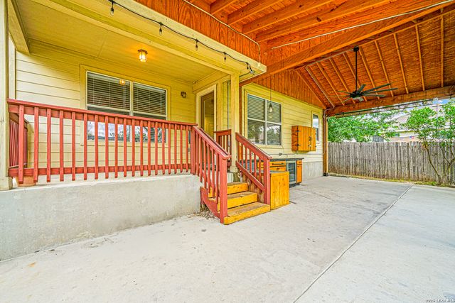9626 Mustang Farm, San Antonio, TX 78254