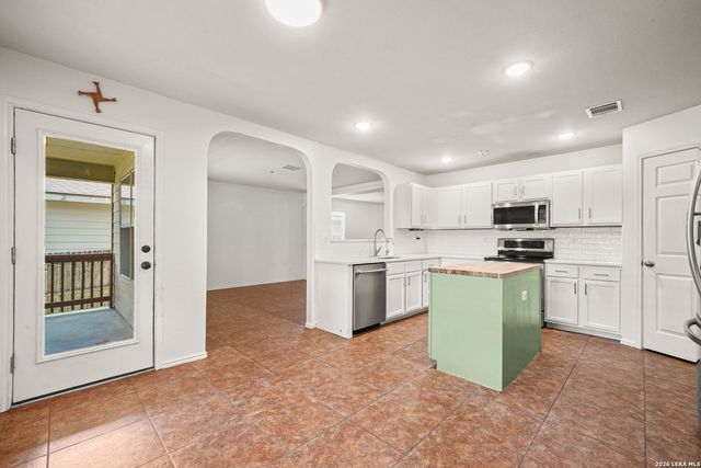 9626 Mustang Farm, San Antonio, TX 78254