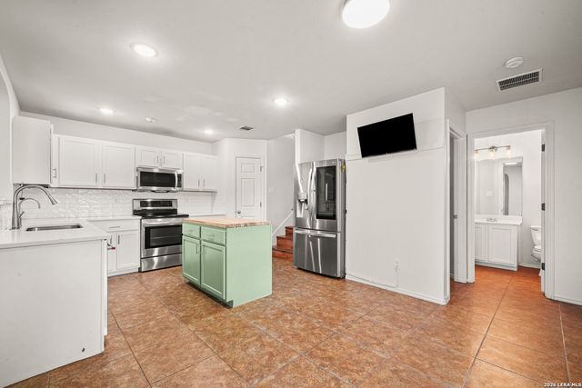9626 Mustang Farm, San Antonio, TX 78254