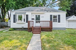 28526 Brentwood Street, Southfield, MI 48076