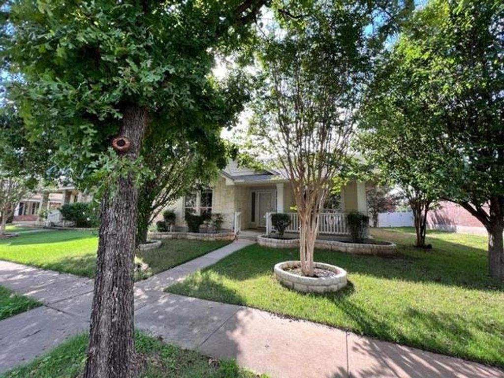 804 Bull Creek PKWY, Cedar Park, TX 78613