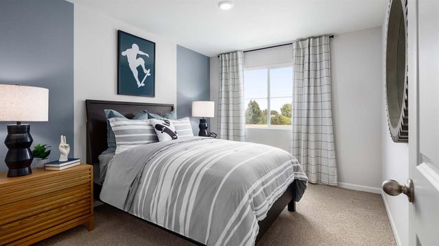 602 Amber Dr, Waterford, CA 95386