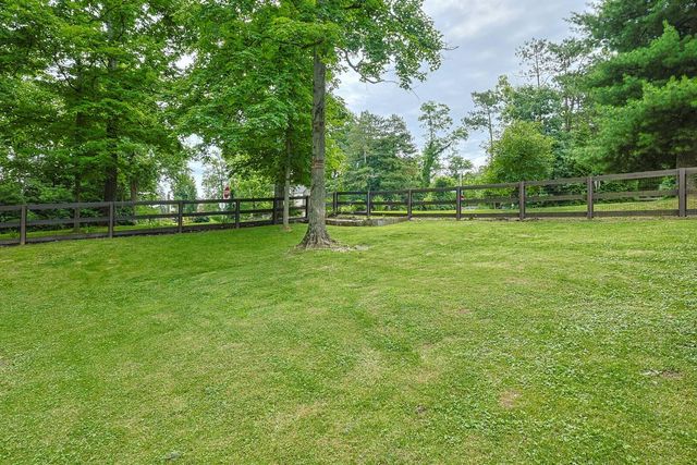 6796 Hillock Court, Florence, KY 41042