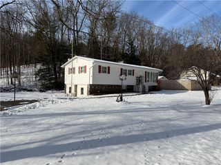 8 Weaver Creek Road, Erwin, NY 14870