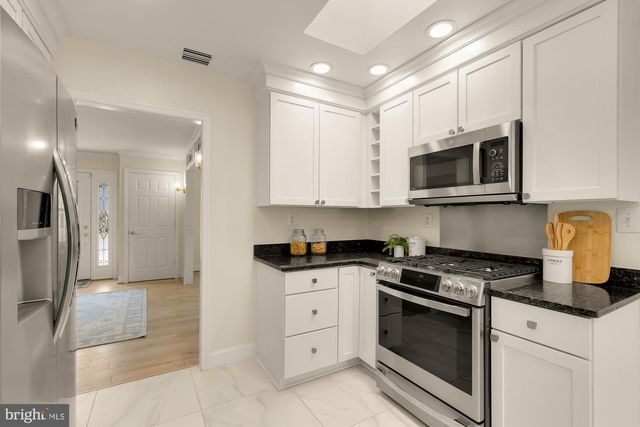 5001 OVERLEA CT, Bethesda, MD 20816