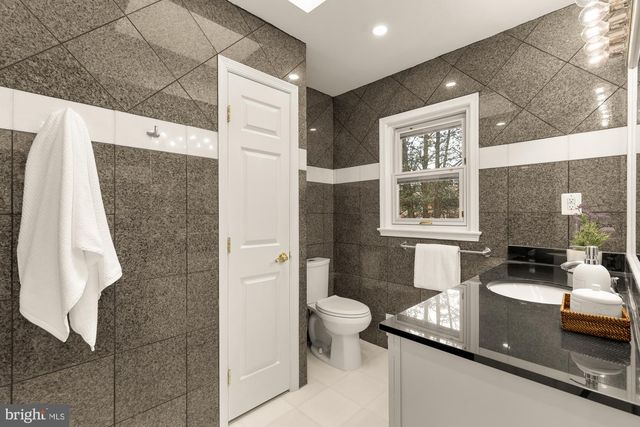 5001 OVERLEA CT, Bethesda, MD 20816