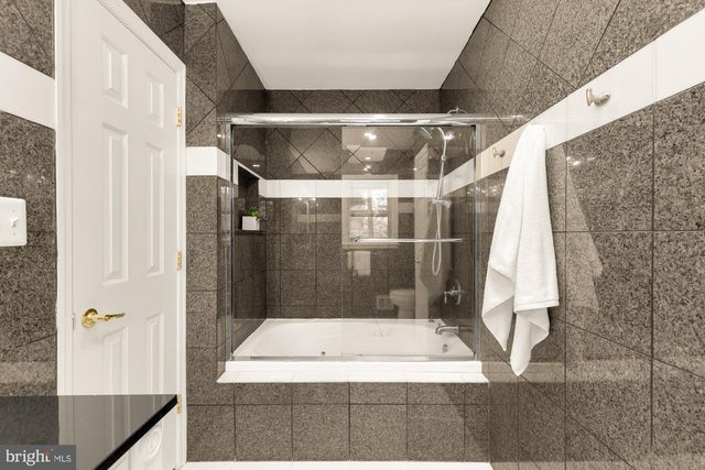 5001 OVERLEA CT, Bethesda, MD 20816