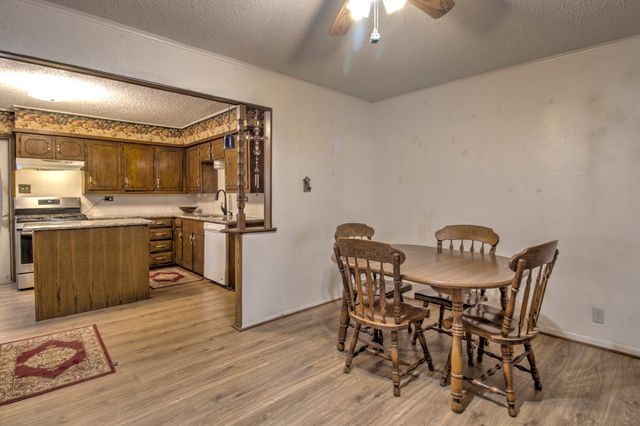 511 Old Center Church Road, Whitesboro, TX 76273