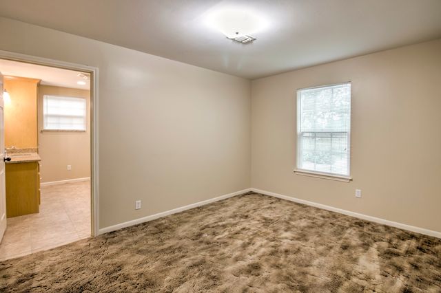 511 Old Center Church Road, Whitesboro, TX 76273