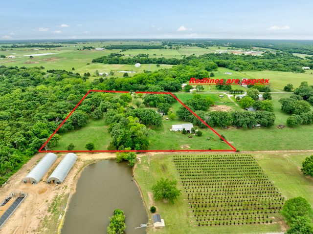 511 Old Center Church Road, Whitesboro, TX 76273