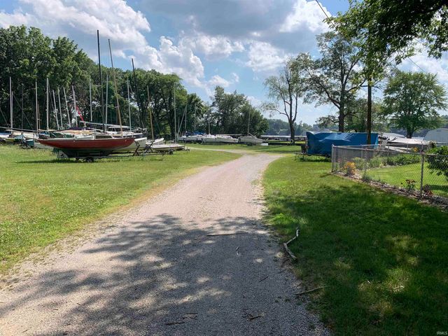 11810 W 820 North Crossroads, Monticello, IN 47960