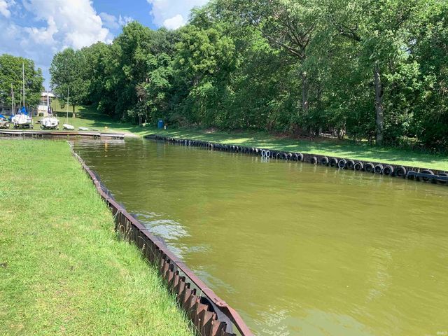 11810 W 820 North Crossroads, Monticello, IN 47960