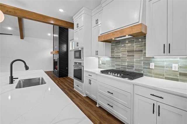 1821 Lotus Road, Centerton, AR 72719