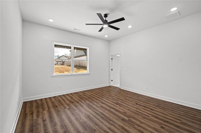 1821 Lotus Road, Centerton, AR 72719