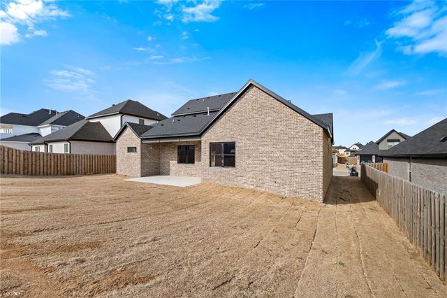 1821 Lotus Road, Centerton, AR 72719