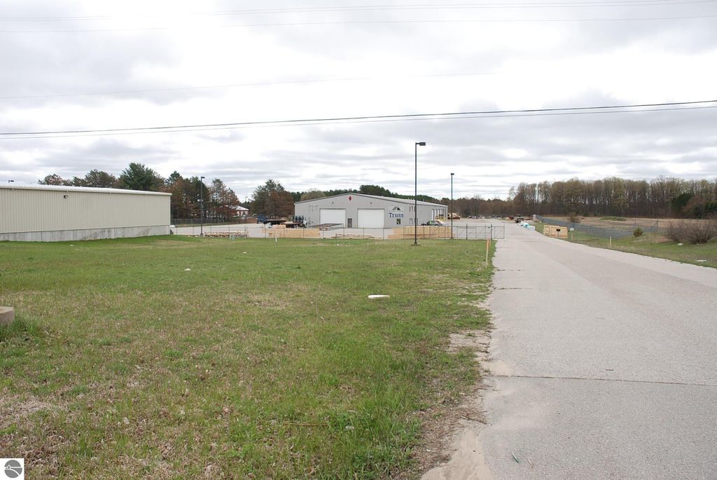 Image 6 of property listing at 000 W Wexford Avenue, Buckley, MI 49620