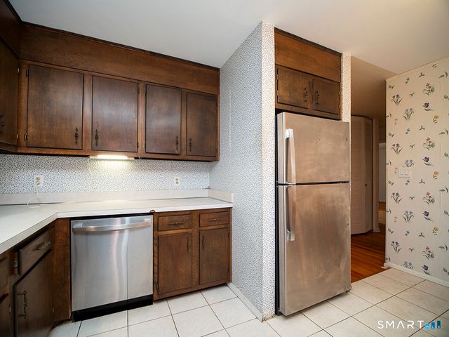 78 Charlton Hill Road 78, Hamden, CT 06518