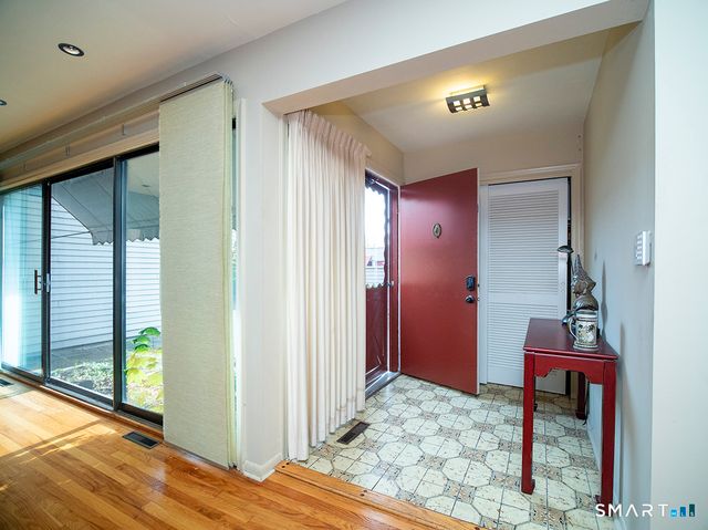 78 Charlton Hill Road 78, Hamden, CT 06518