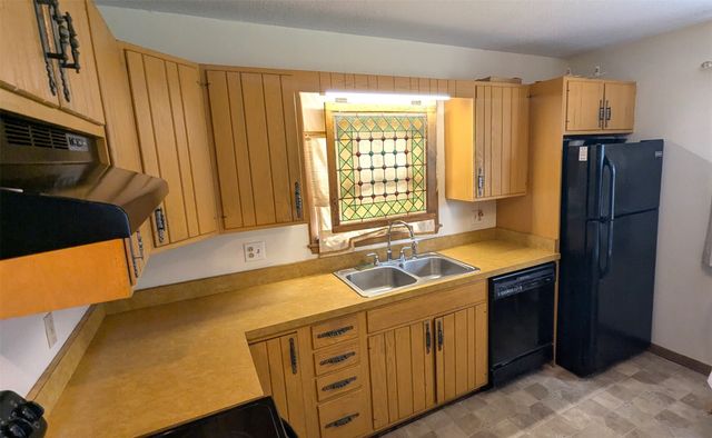 1105 Curtiss Avenue, Ames, IA 50010
