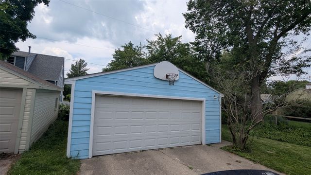 1105 Curtiss Avenue, Ames, IA 50010