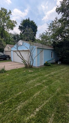 1105 Curtiss Avenue, Ames, IA 50010