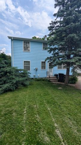 1105 Curtiss Avenue, Ames, IA 50010