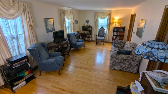 1105 Curtiss Avenue, Ames, IA 50010