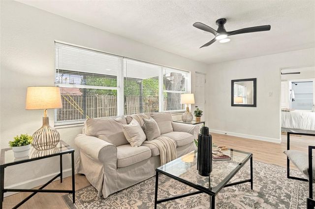 5207 56TH AVENUE N, St Petersburg, FL 33709