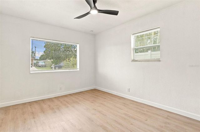5207 56TH AVENUE N, St Petersburg, FL 33709