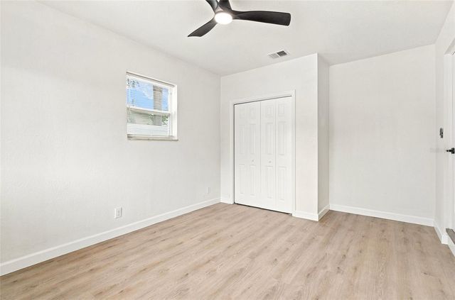 5207 56TH AVENUE N, St Petersburg, FL 33709