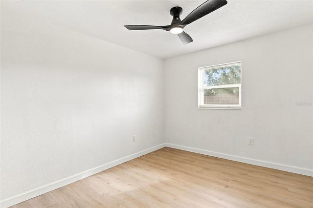5207 56TH AVENUE N, St Petersburg, FL 33709