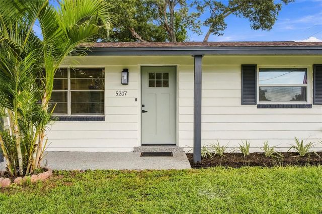 5207 56TH AVENUE N, St Petersburg, FL 33709