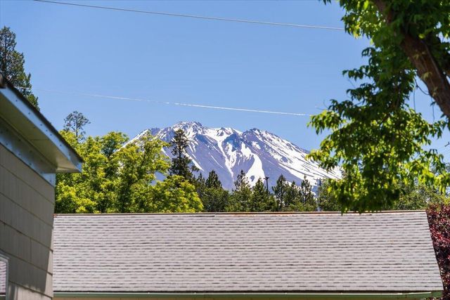 545 Main Street, Weed, CA 96094