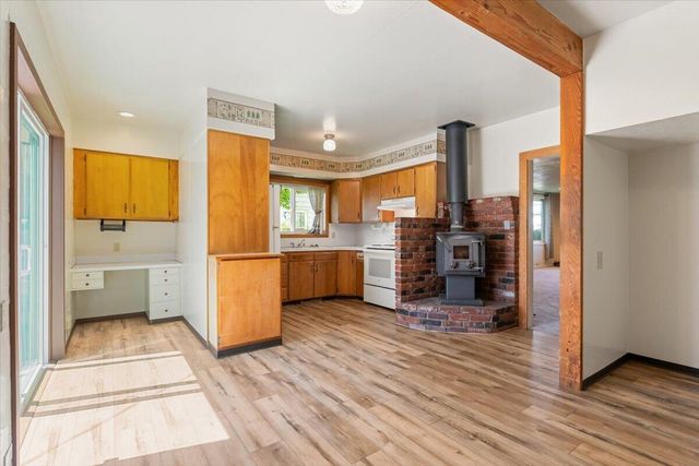 545 Main Street, Weed, CA 96094